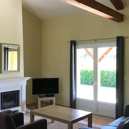 Σπίτι διακοπών In With Golf & Pool Access *