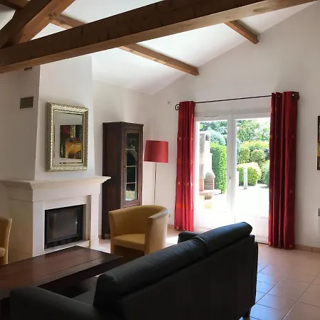 Σπίτι διακοπών In With Golf & Pool Access *