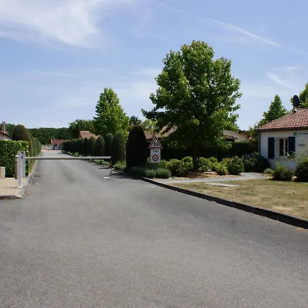 In With Golf & Pool Access