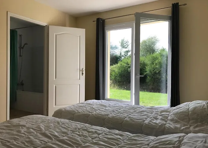 In With Golf & Pool Access Сasa de vacaciones